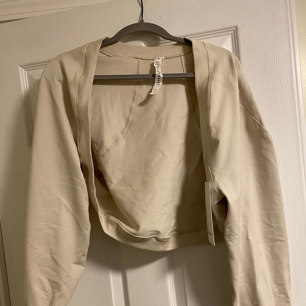 Lululemon LA Cropped Long Sleeve Shrug (14)